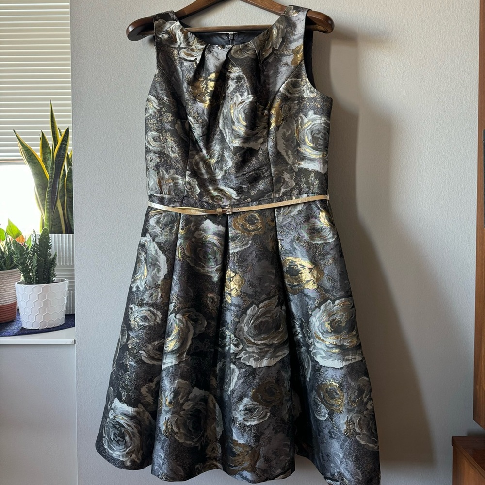 SLNY A-line holiday dress, grey & gold, size 14, like new!